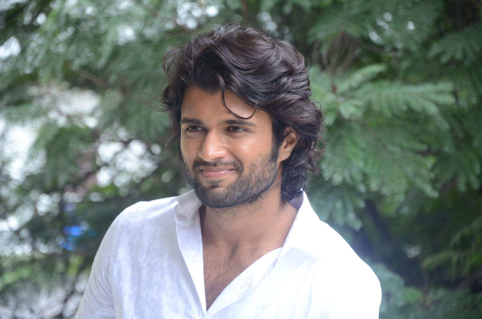 Pelli Choopulu Movie Hero Vijay Devarakonda Photos telugufilmnagar 25