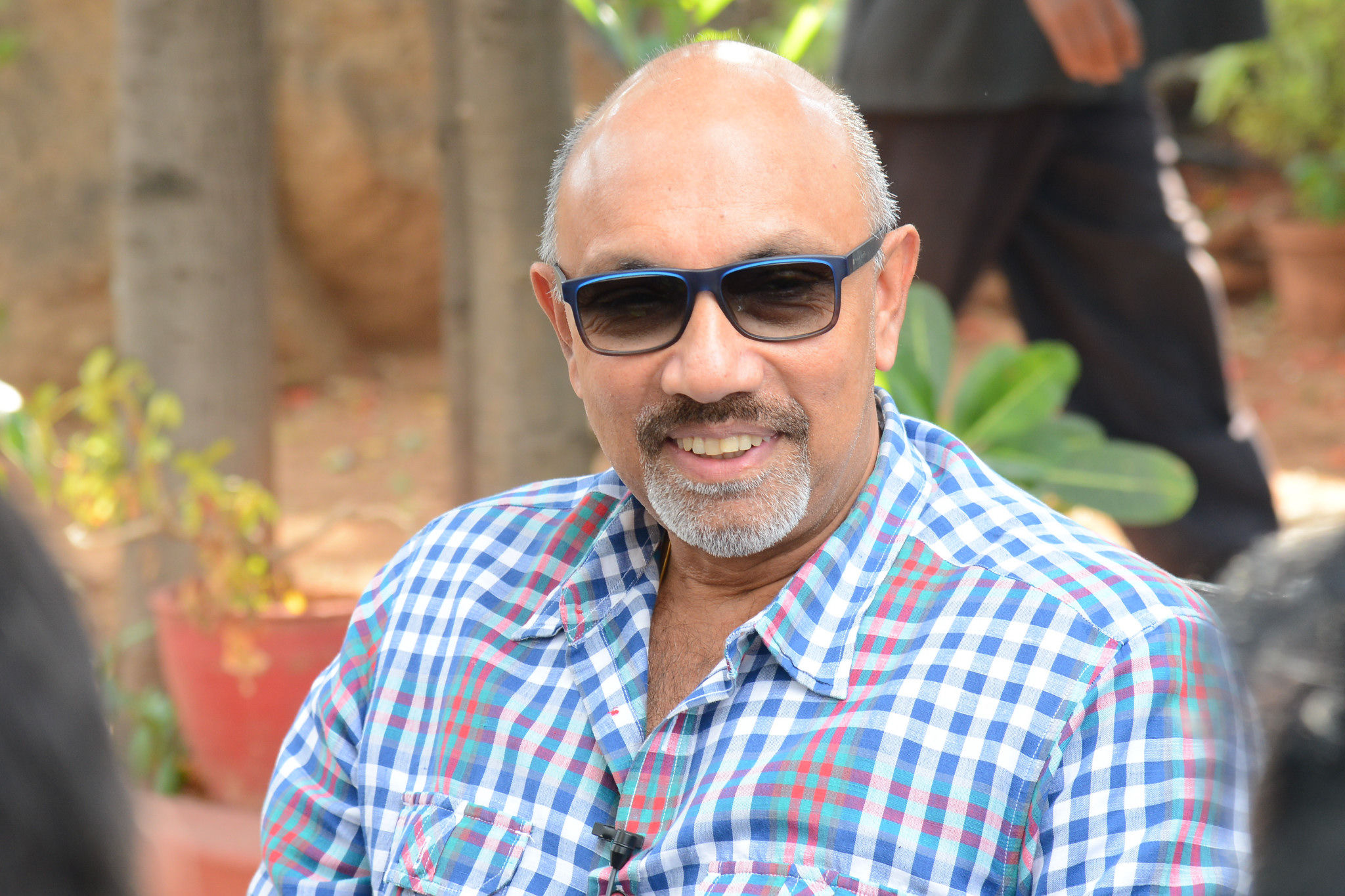 Actor Sathyaraj in a haunted radio room