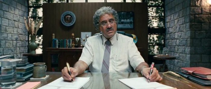 Boman Irani in 3 idiots e1594447174361