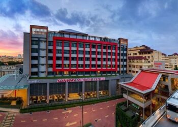 sunway medical centre facade 1 wide