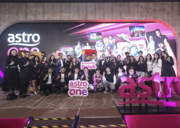 The Launch of Astro One Euan Smith GCEO Astro Tai Kam Leong CSMO Astro alongside Astro celebrities